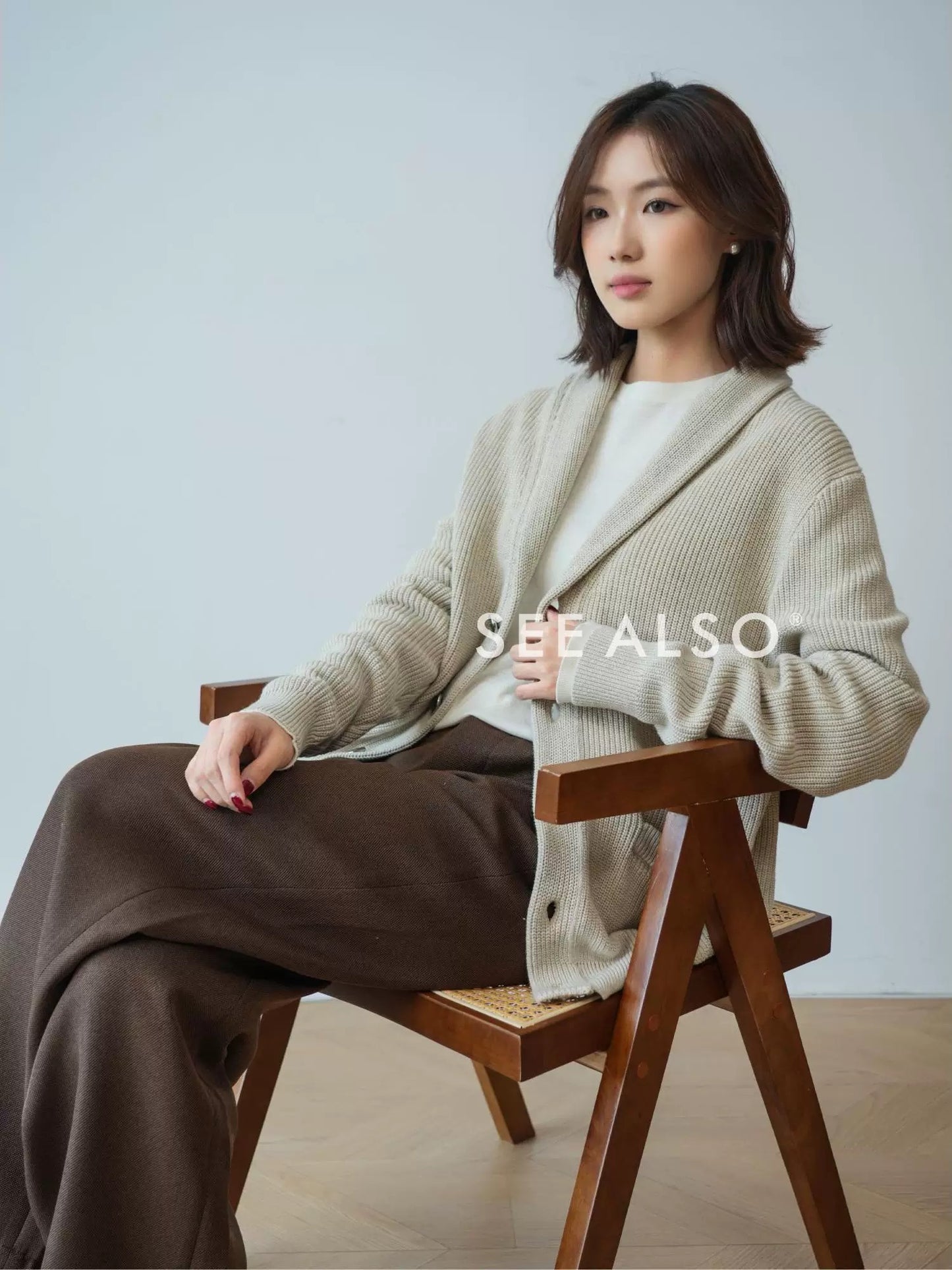 "BC Castle Coat of Arms" New Aristocrat Green Fruit Collar Linen and Cotton Blend Buttoned Robe Lapel Cardigan Sweater