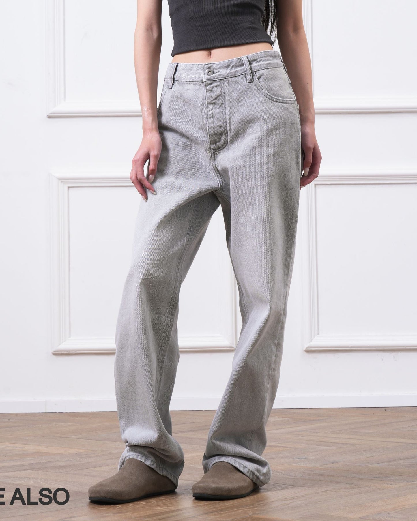 "25 years!" Classic "Green Label Waist tag" grayish-white washed straight-leg versatile jeans